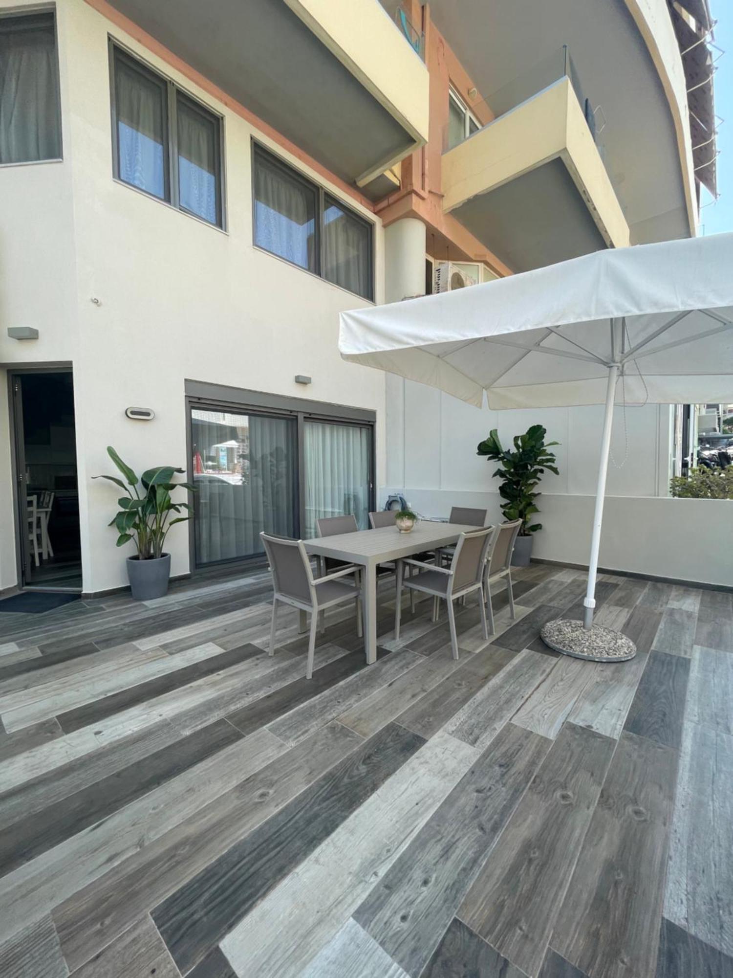 Aelia Luxury Beach House Resmo Dış mekan fotoğraf